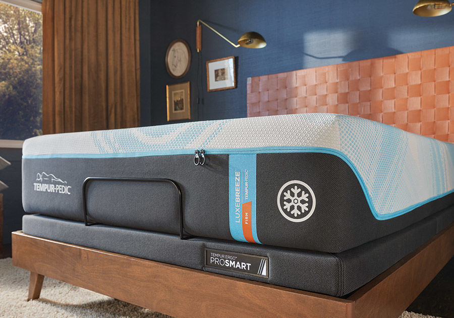 TEMPUR-breeze° mattress set in a bedroom